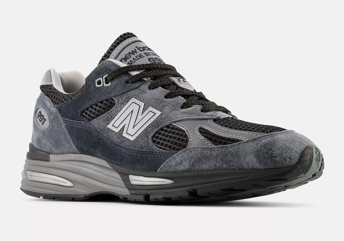 New Balance 991v2 Turbulence/India Ink U991EC2 lateral view. Image via Sneaker Bar Detroit