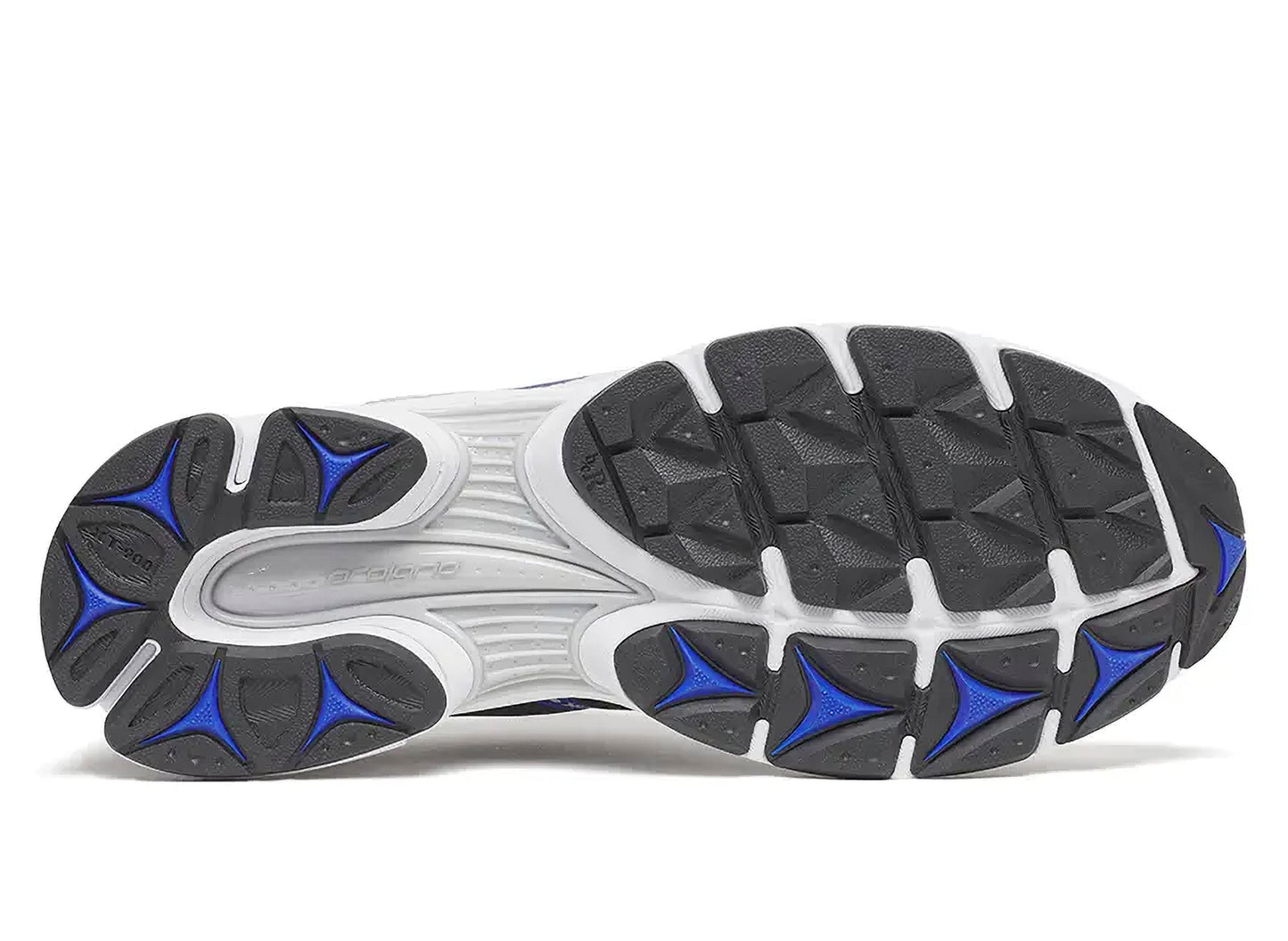 Saucony Progrid Triumph 4 in Mist / Lapis
