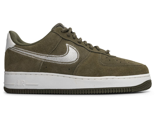 Nike Air Force 1 07 LV8