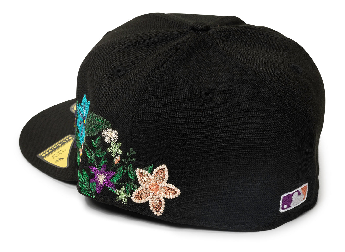 New Era Tonal Florals Chicago Cubs Fitted Hat in Black