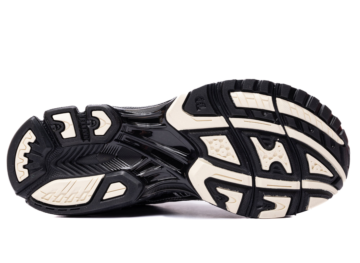 Asics Gel-Kayano 14 in 'Black / Cream'