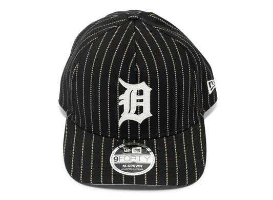 New Era Dotted Pinstripe Detroit Tigers Strapback Hat