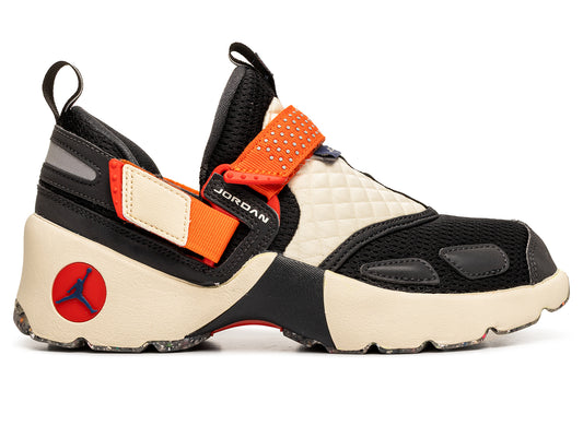 Women's Jordan Trunner LX RA