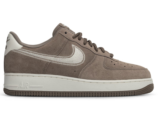 Nike Air Force 1 '07 LV8