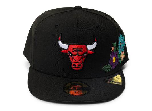 New Era Tonal Florals Chicago Bulls Fitted Hat in Black