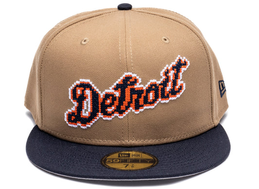 New Era Classic 8-Bit Wordmark Detroit Tigers Fitted Hat