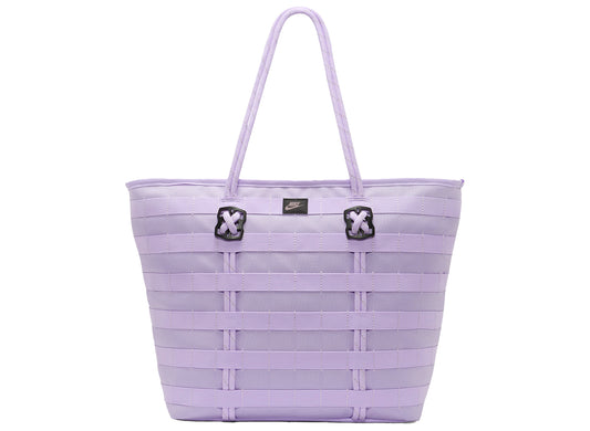 Nike Sportswear Tote