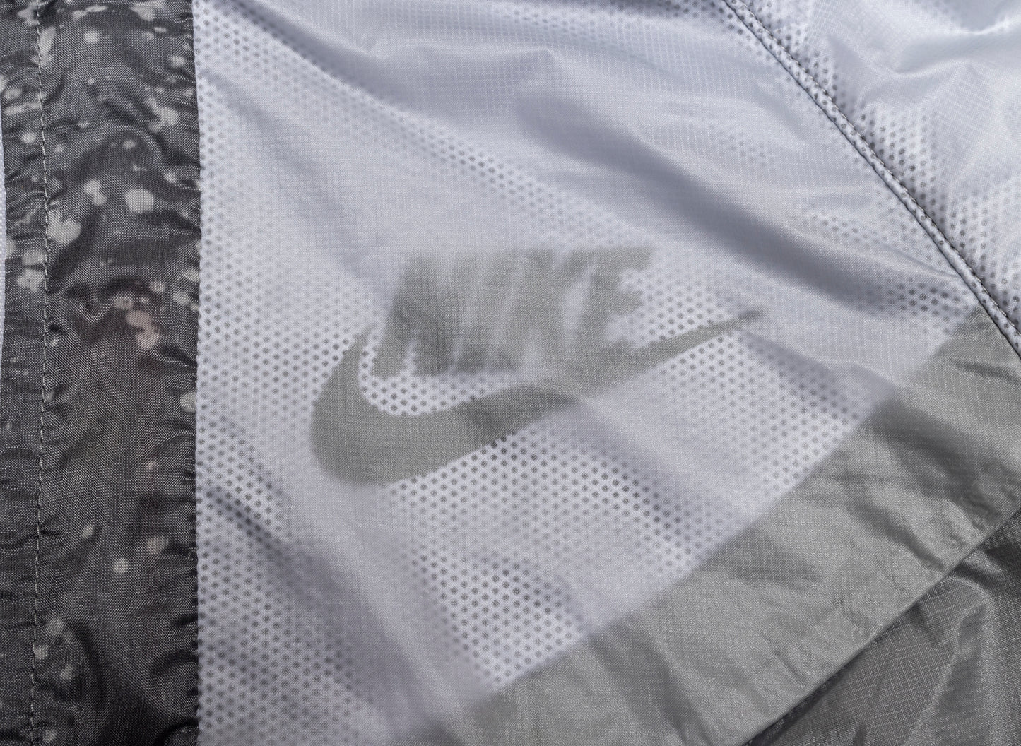 Women's Nike Windrunner Splatter Jacket in Gray