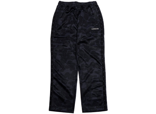A Bathing Ape Solid Camo Bathing Ape Logo Relaxed Fit Sweatpants in Black