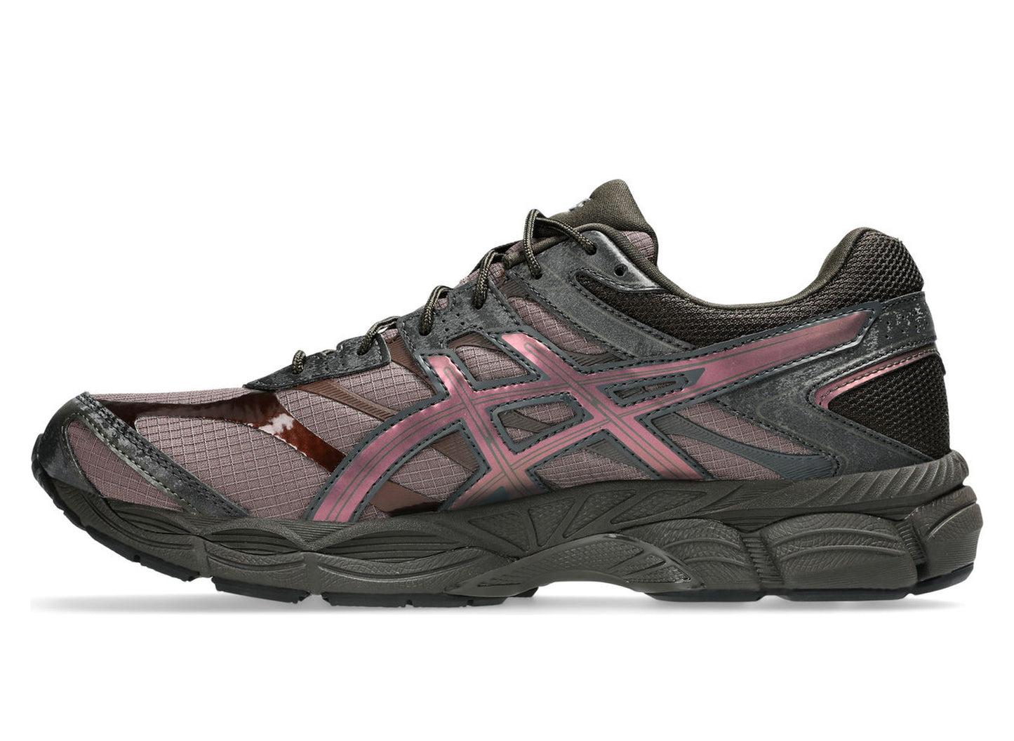Asics Gel-Cumulus 16 in Cocoa Powder / Black view 8