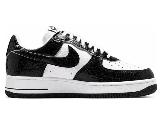 Nike Air Force 1 '01 Premium Cracked Leather in Black / White - medial view