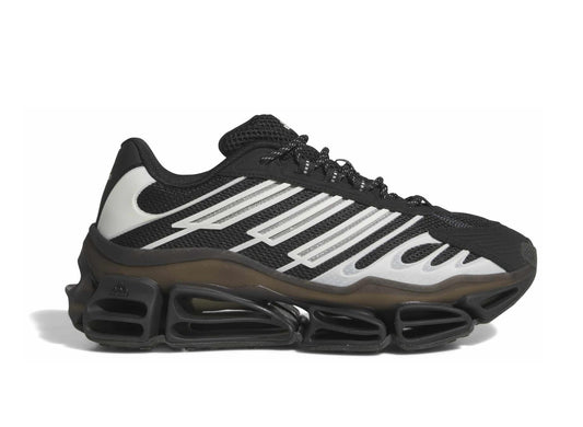 Adidas Megaride AG in Core Black / Cream White