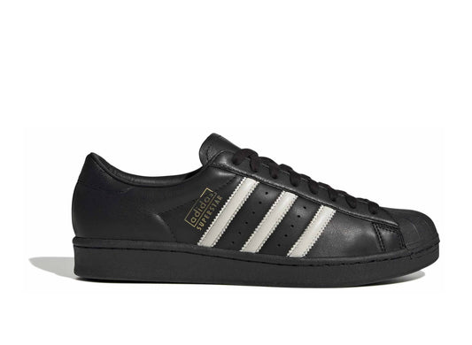 Adidas Superstar Vintage in Core Black / Core White