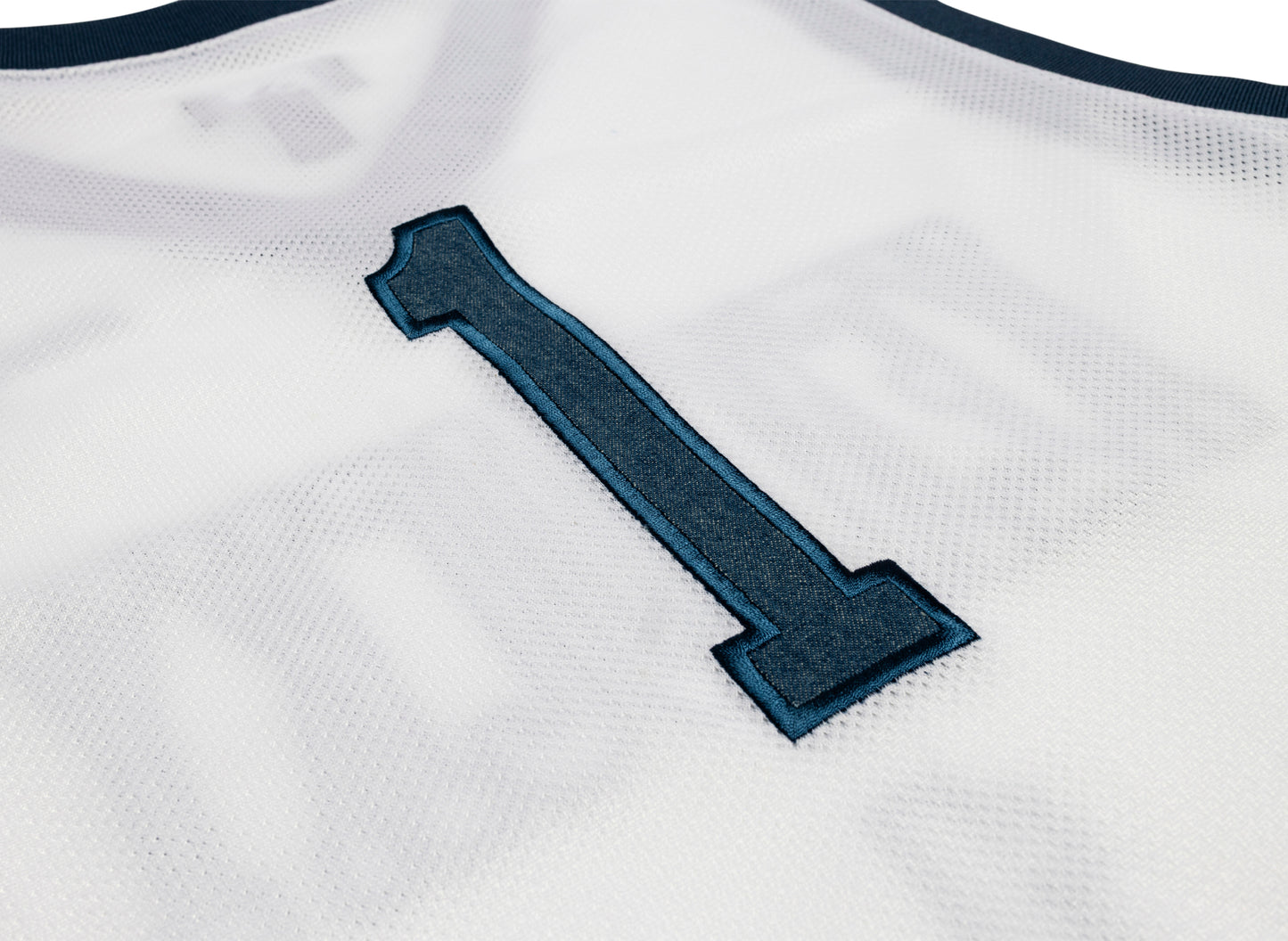 Converse University of Kentucky Basketball Denim Jersey in White — view 7