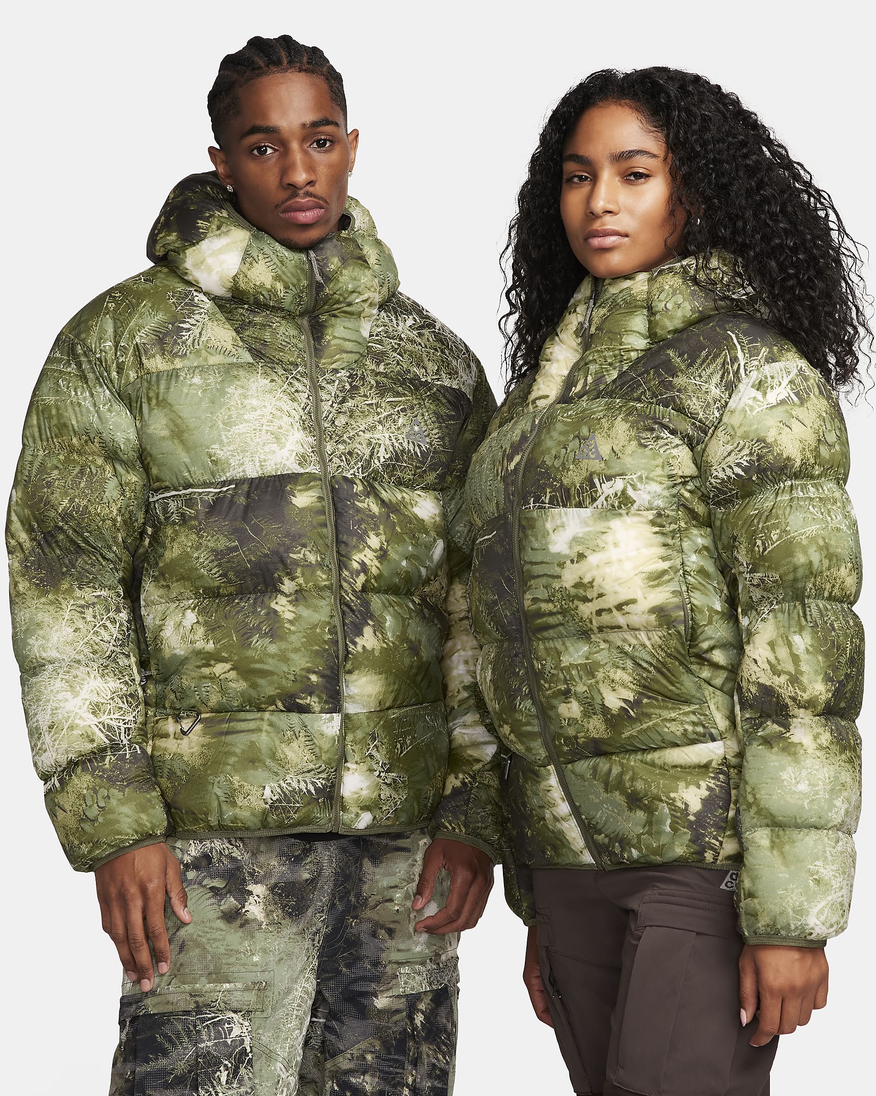 NIKE ACGカモフラージュ パデッドダウンジャケット Nike ACG 
