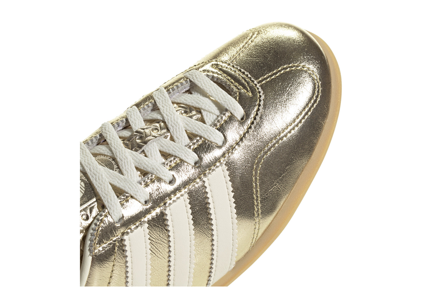Women's Adidas Gazelle Lo Pro in Gold Metallic / Off White - view 7