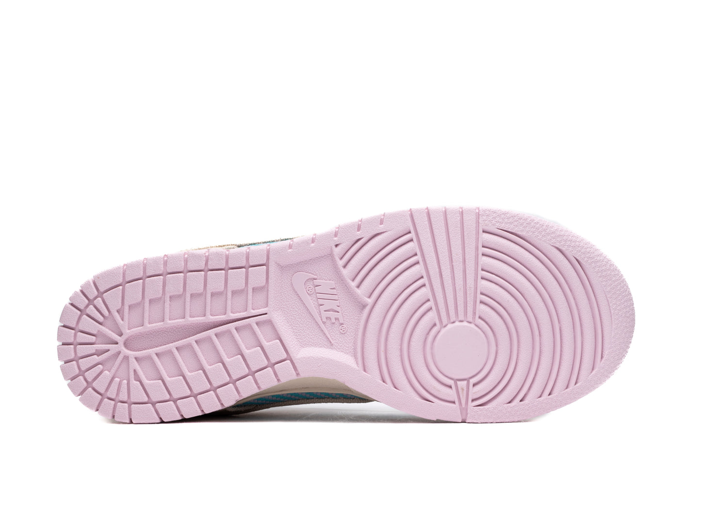 Women's Nike Dunk Low - view 5