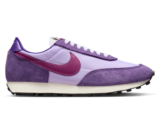 Nike Daybreak SP in Field Purple