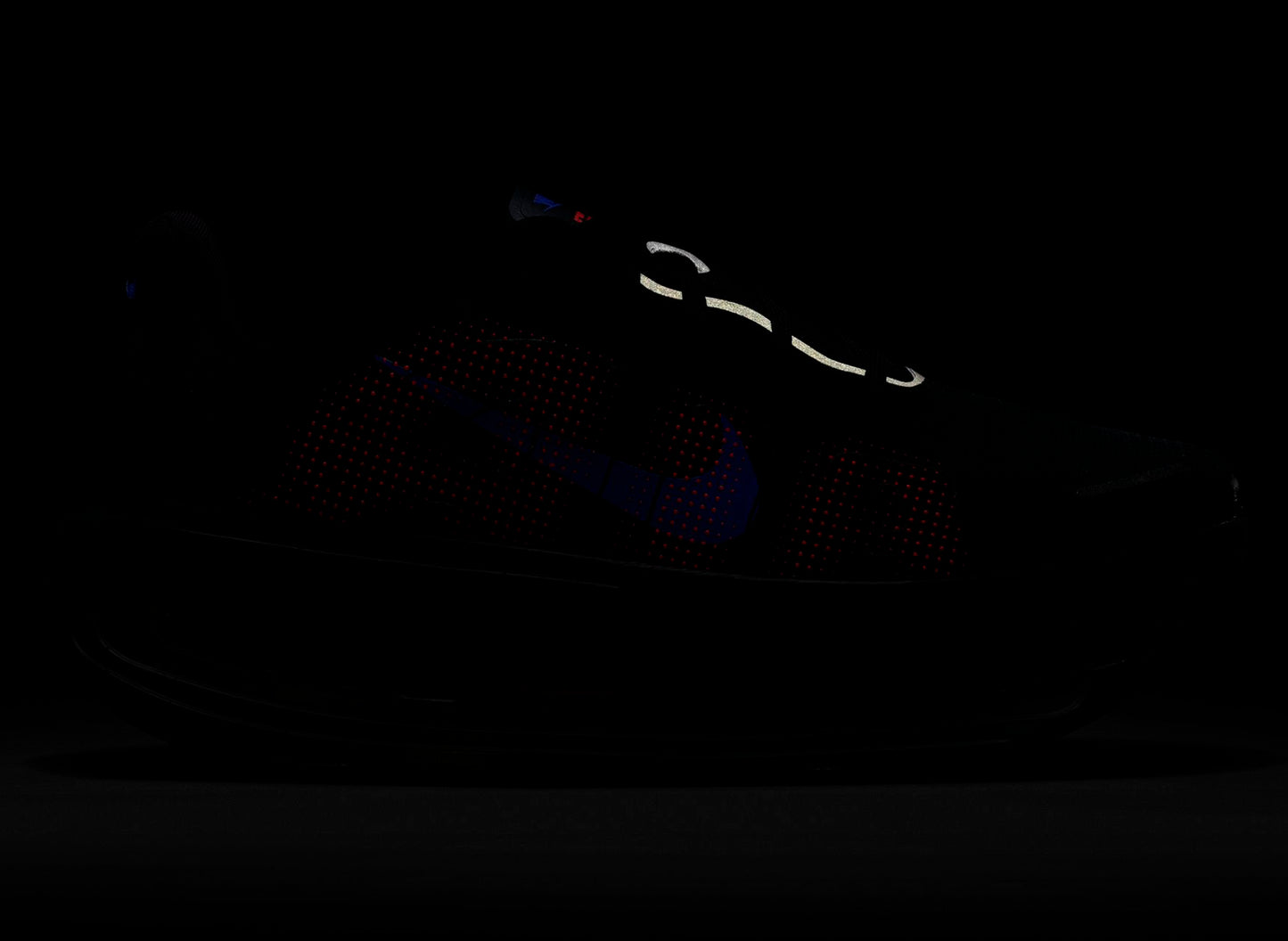 Women's Nike Vomero Premium in 'Black / Sapphire'