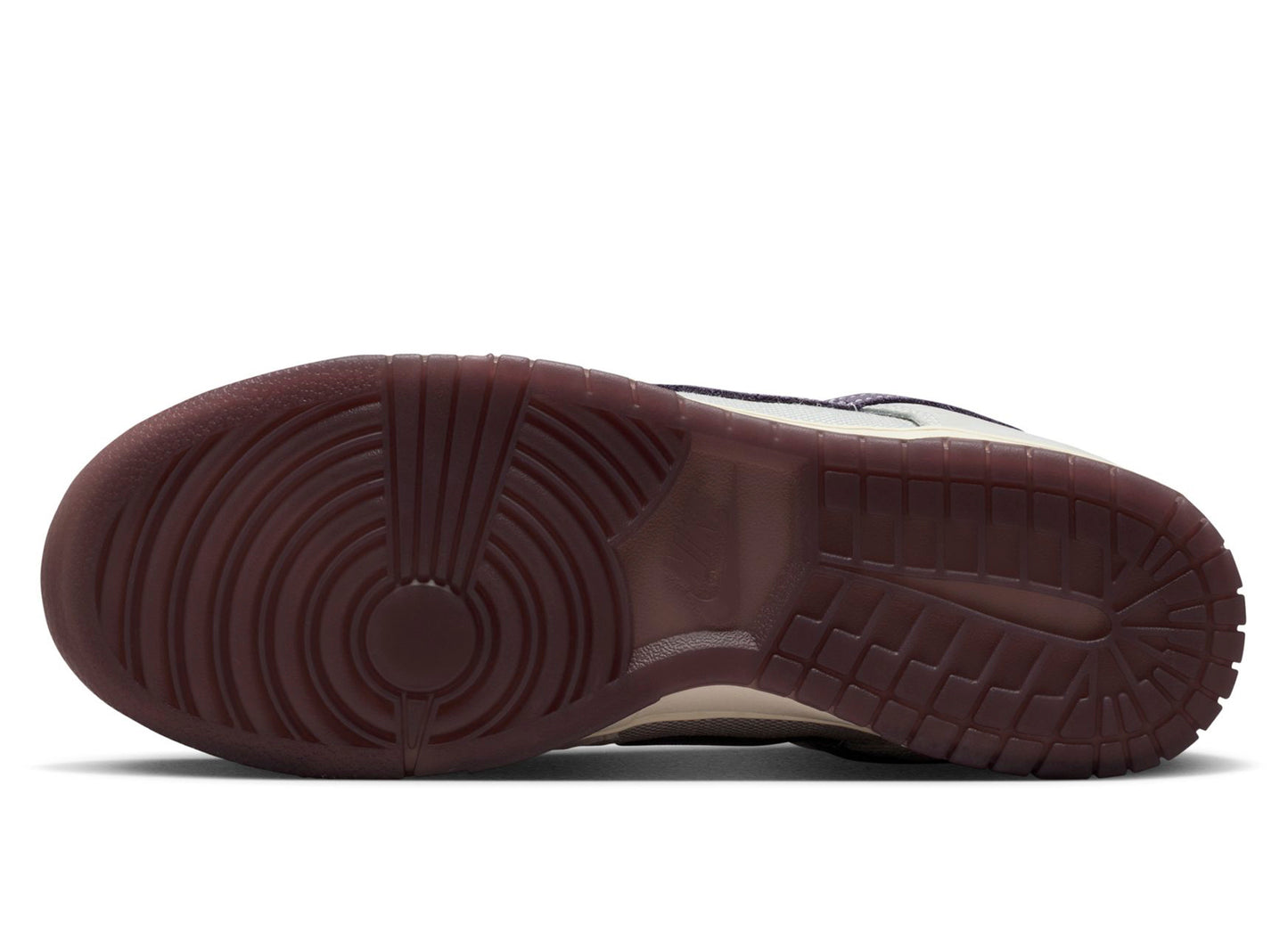 Nike Dunk Low Retro SE in Off White / Dark Raisin