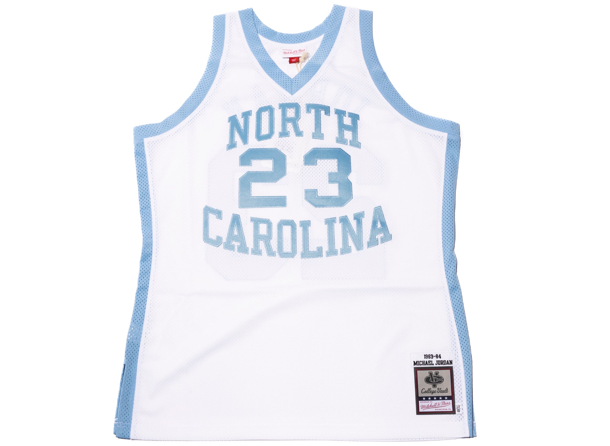 Mitchell & Ness NCAA North Carolina '83 Michael Jordan Jersey M