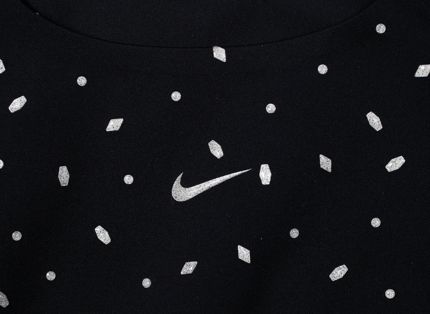 Women's Nike BTQ Gems Crop Top