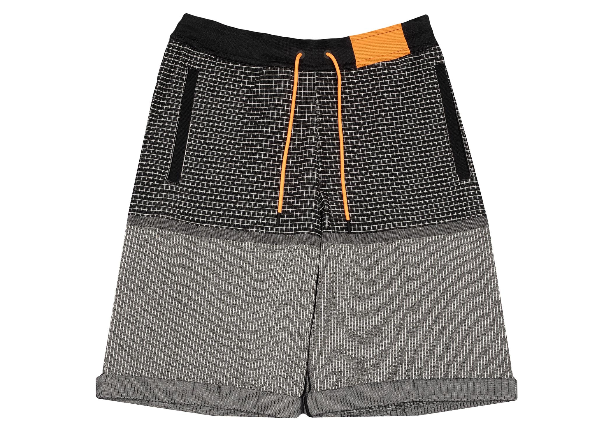Reflexión sonriendo efectivo Nike Sportswear Tech Pack Shorts – Oneness Boutique
