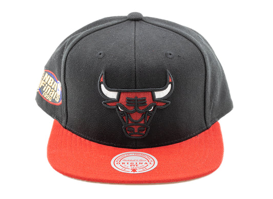 Mitchell & Ness 1996 NBA Finals Patch HWC Chicago Bulls Snapback