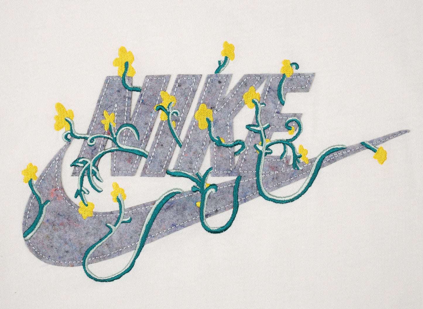 Nike Sportswear Men's M2Z Embroidered Tee