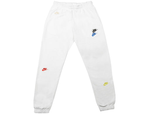 Nike Sportswear Essentials+ Fleece Pants in White