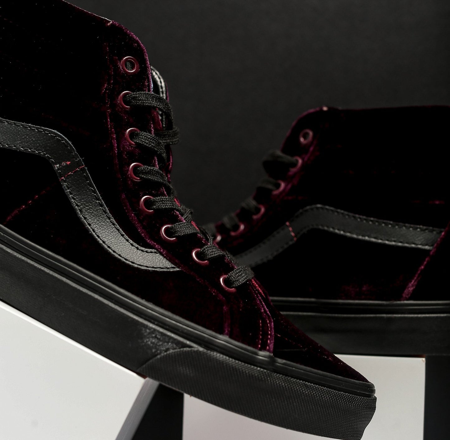 Vans Sk8-Hi Reissue (Velvet)