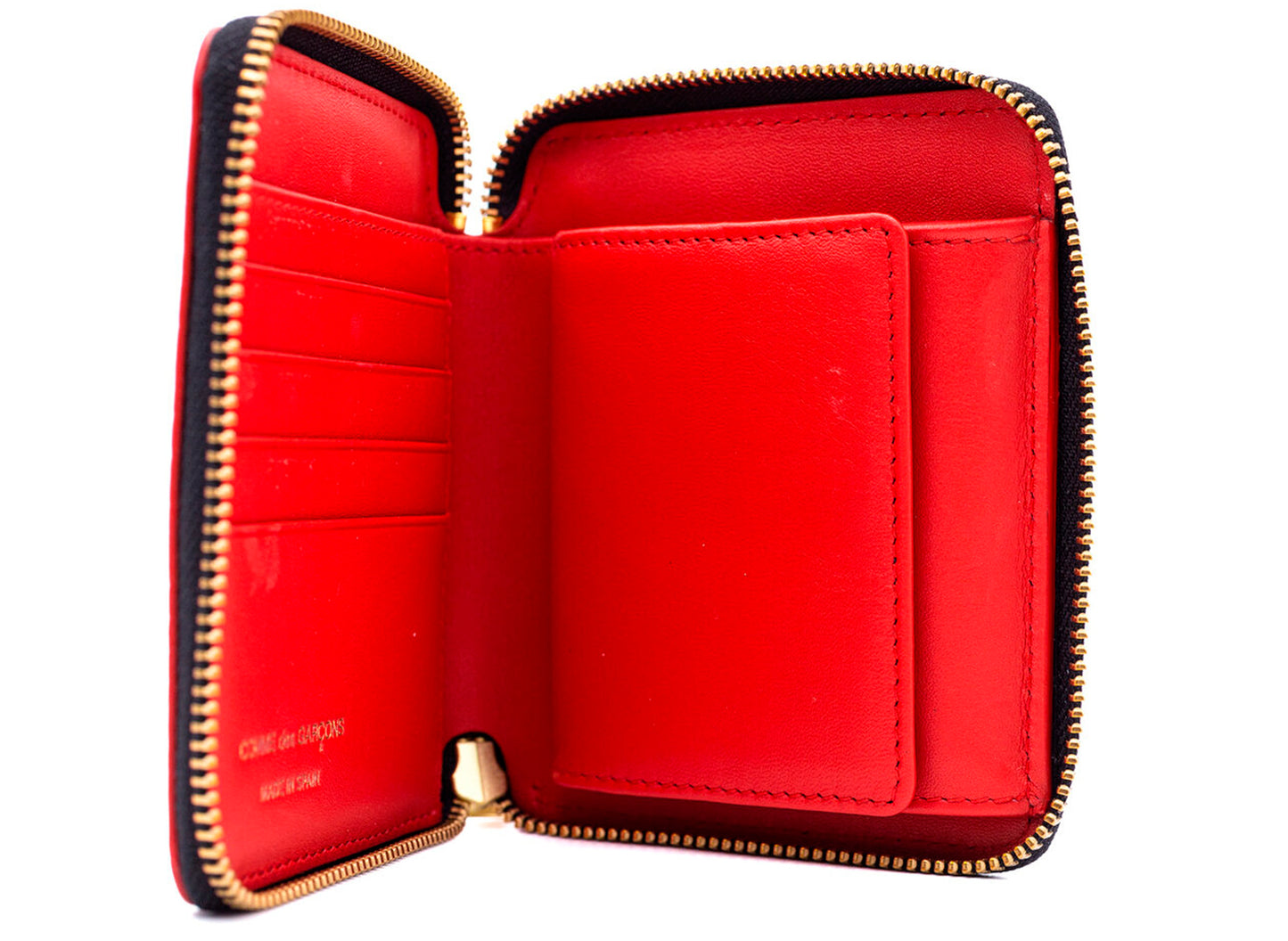 Comme des Garçons Embossed Roots Wallet in Red
