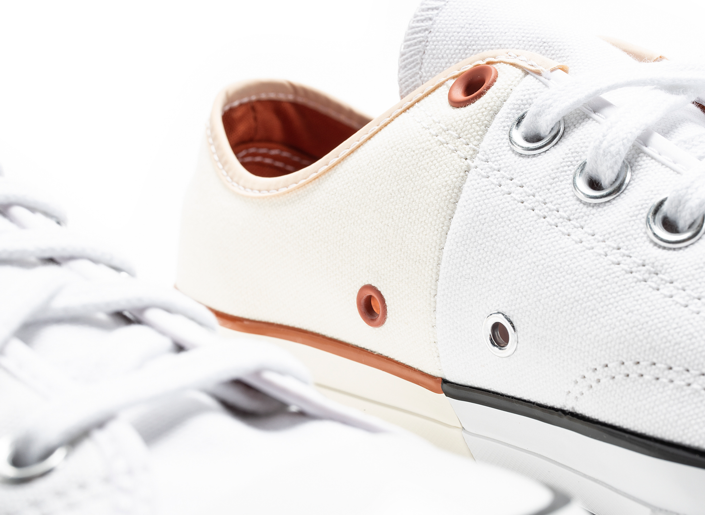 Converse Chuck 70 Ox in White / Egret / Shimmer