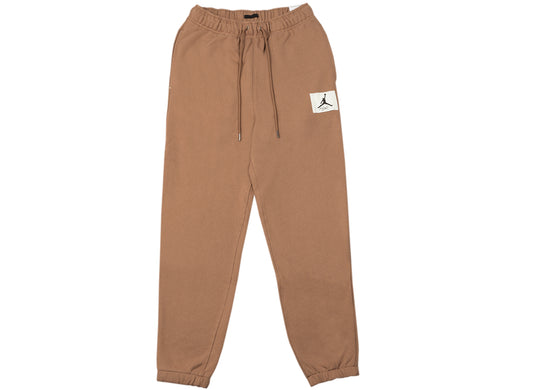 Jordan Essentials Statement Fleece Pants in Archaeo Brown