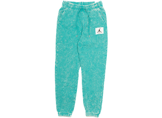 Jordan Essentials Washed Fleece Pants in New Emerald
