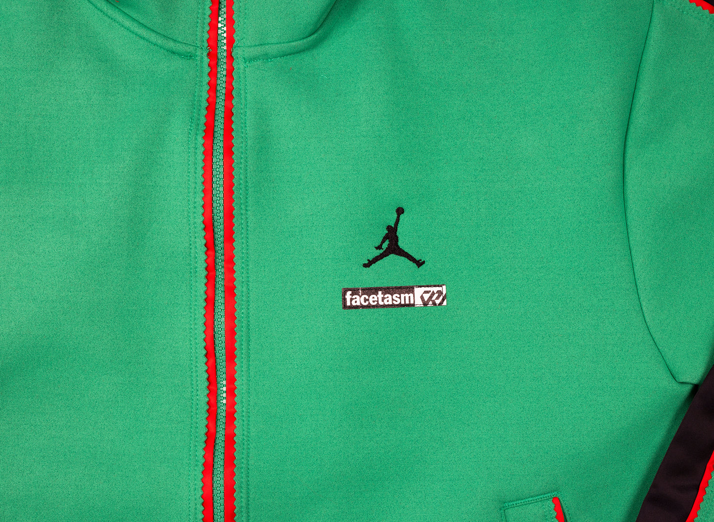 Chaqueta Jordan Why Not? x Facetasm en verde