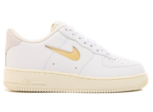 Nike Air Force 1 '07 LX in White / Pale Vanilla / Coconut Milk