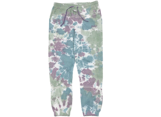Nike Sportswear Club Fleece Pants in Amethyst Smoke / Bicoastal / Rift Blue