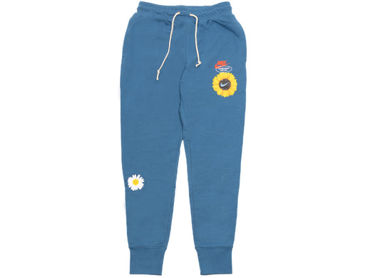 Nike Sportswear HBR-S Pants in Dark Marina Blue / Habanero Red