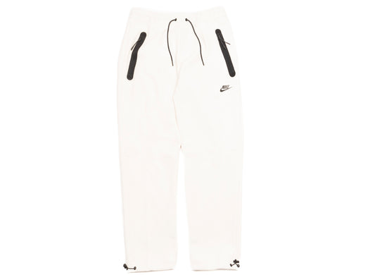 Nike Sportswear Tech Fleece Pants in Phantom / Black