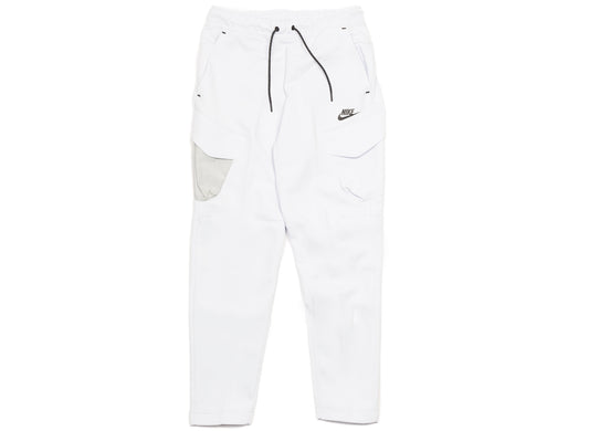 Nike Sportswear Tech Fleece Utility Pants in Football Grey / Light Smoke Grey / Black