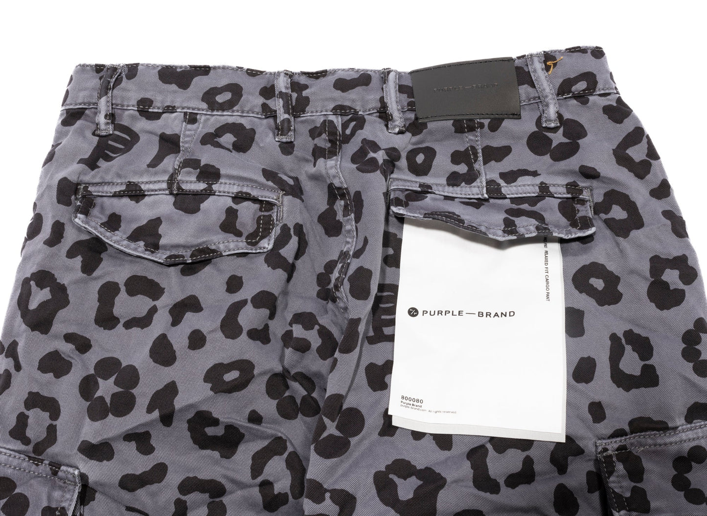 Purple Brand Cargohose mit schwarzem Monogramm-Leopardenmuster