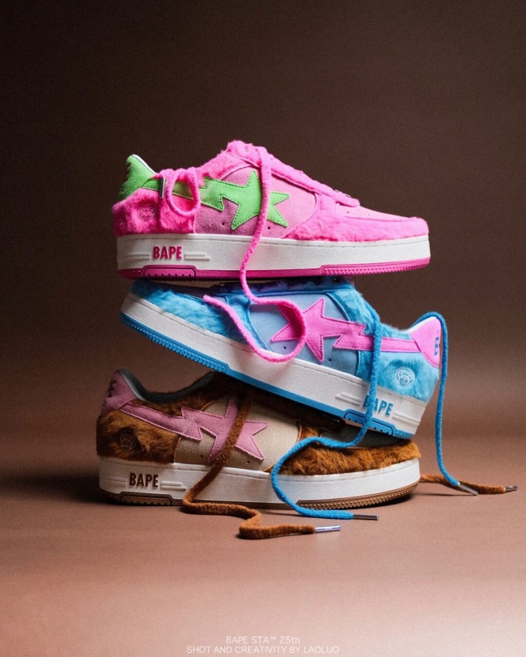 BAPE STA 25th anniversary fluffy models in pink, blue and brown (photo by LAOLUO via Fullress)
