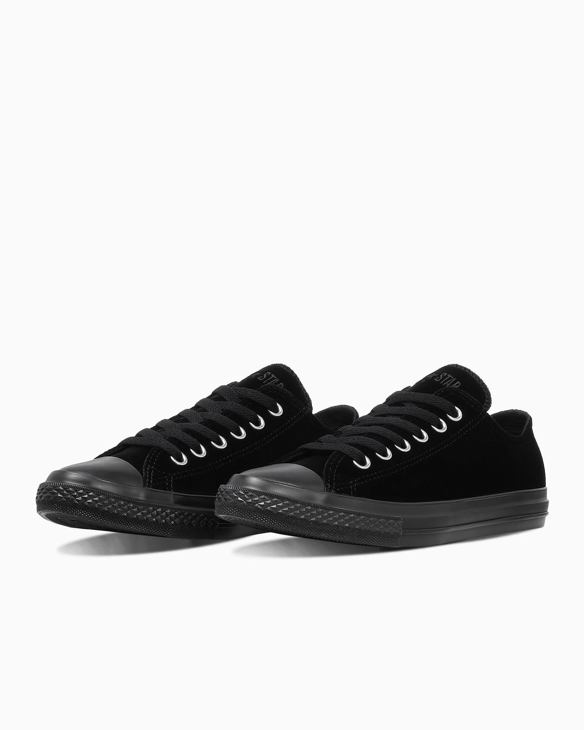 Converse Japan All Star Pointedtoe Velvet OX Black pair three-quarter, plush velvet upper and pointed black rubber toe, official Converse Japan