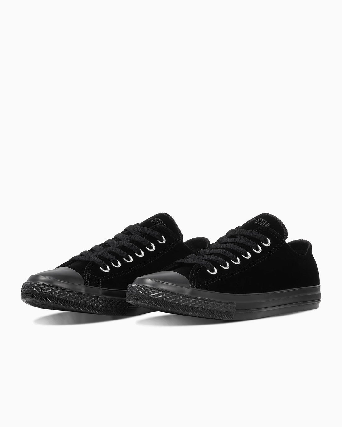 Converse Japan All Star Pointedtoe Velvet OX Black pair three-quarter, plush velvet upper and pointed black rubber toe, official Converse Japan