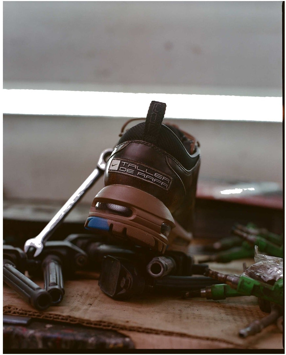 Taller de Rafa × Nike Air Max Goadome Low — workshop editorial heel