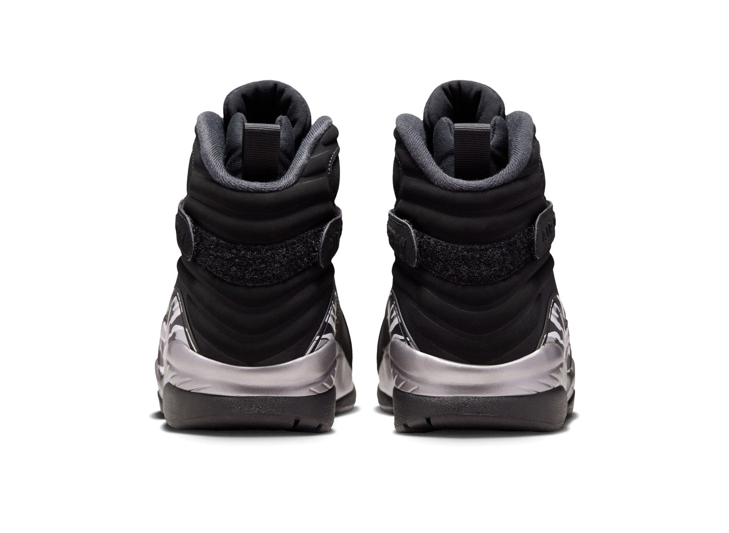 Air Jordan 8 Retro "Chrome" in Black / White / Light Graphite