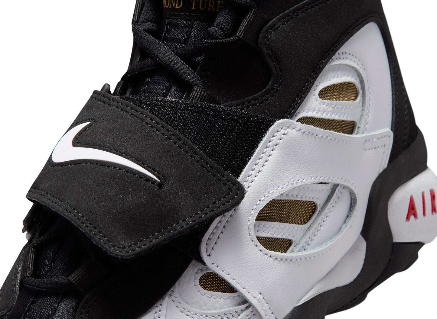 Nike Air Diamond Turf II "49ers" in Black / Fire Red