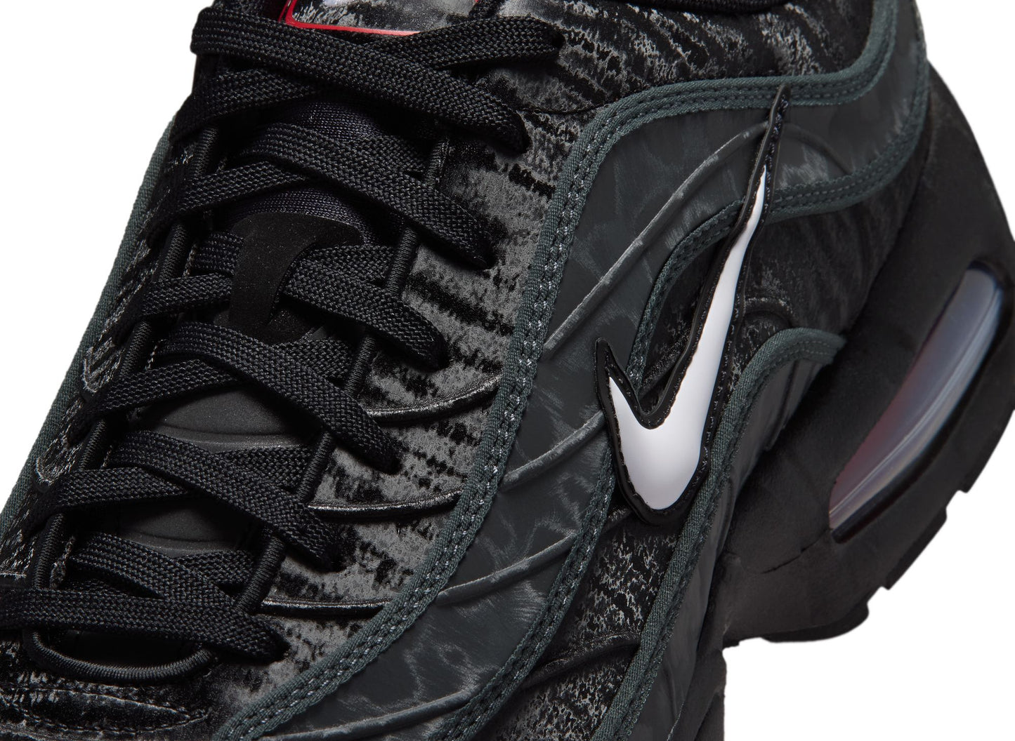 Nike Air Max Joga Bonito in Black / University Red