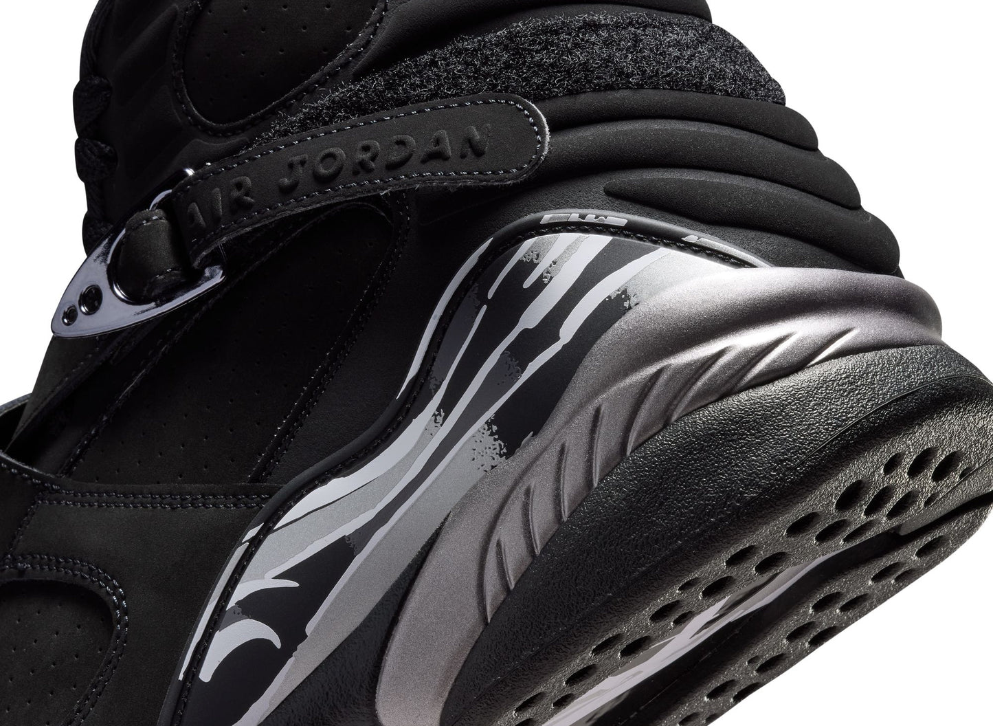 Air Jordan 8 Retro "Chrome" in Black / White / Light Graphite